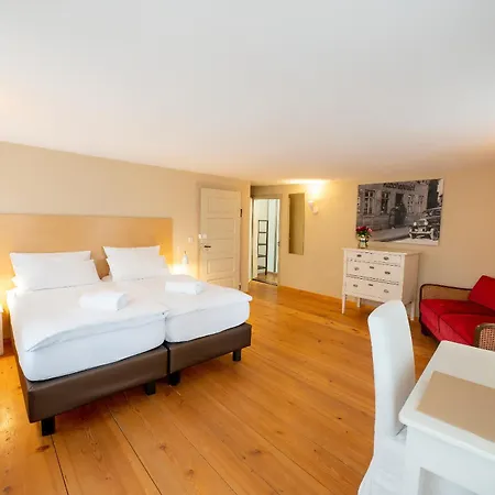 Pensión Josis Klause Café